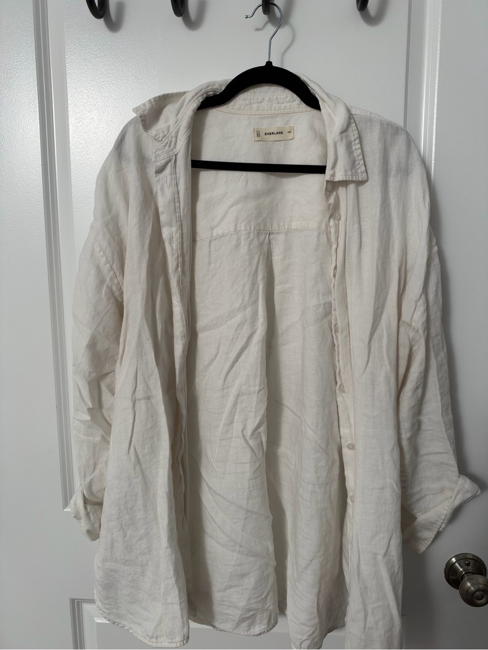 Everlane Women's Button-Down Linen Shirt in Cream